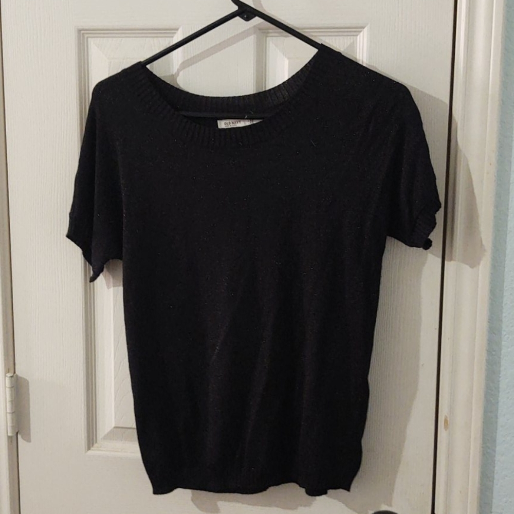 Short sleeve black sweatee